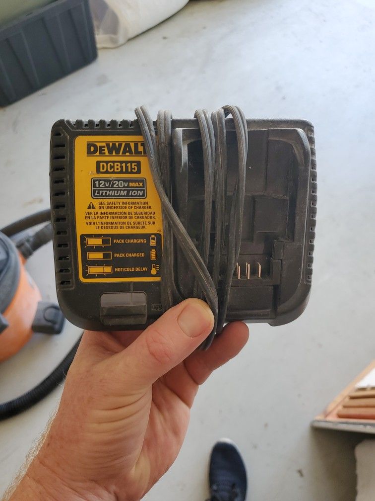 Dewalt Batter Charger