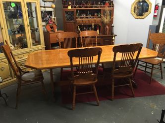Table 8 ft long 4 ft wide 6 chairs do have another chair to match 399.00