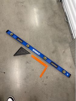 Kobalt Aluminum 48-in Beam Level and Johnson Squares