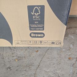 Heavy-duty dog crate 