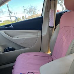 Seat covers pink