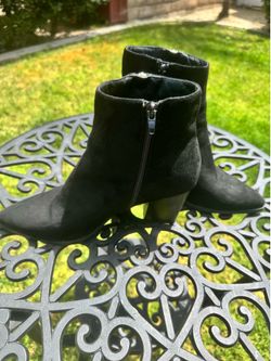 Short Black boots, forever21, size 9