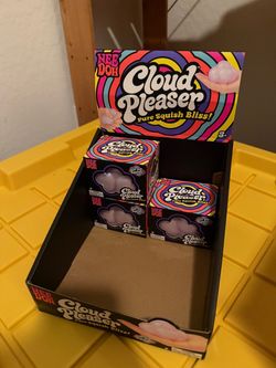 NeeDoh Cloud Pleasers – 2 Available