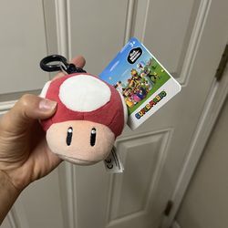 Super Mario Keychain