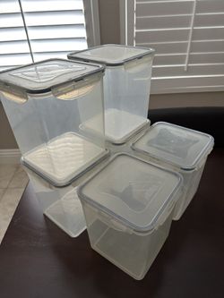 6 Plastic Storage Containers With Snap Lock Lids