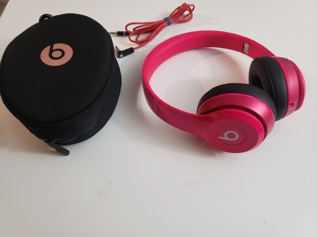 Beats By Dr Dre Solo 2 Wired. Pink/black