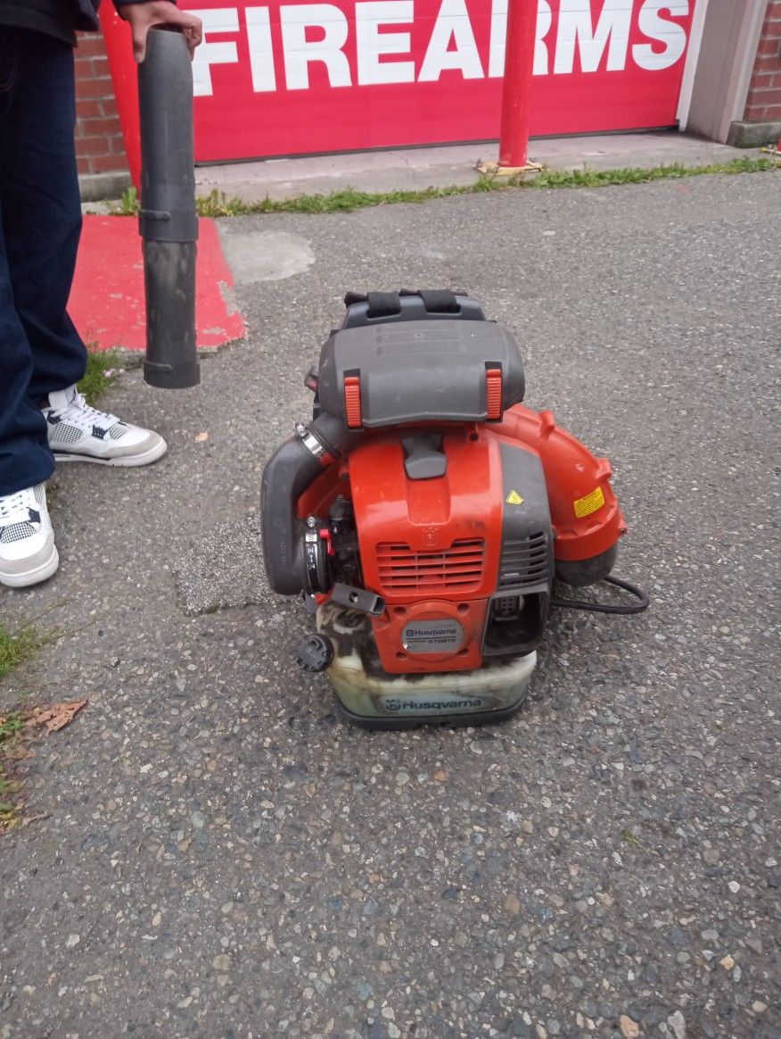 Backpack husqvarna 570bts blower 
