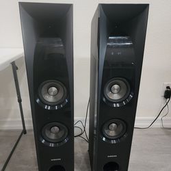 Samsung tower speakers Bluetooth, aux,USB,radio,optical