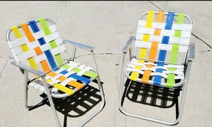 Pair of Aluminum folding chairs in great Condition
