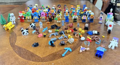 Lot 50+ LEGO Minifigures Santa, Minecraft, Friends, pets, scooter, Accessories