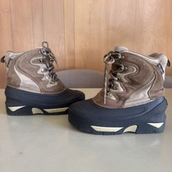 Kids/Womens Thom McAn Snow Boots 