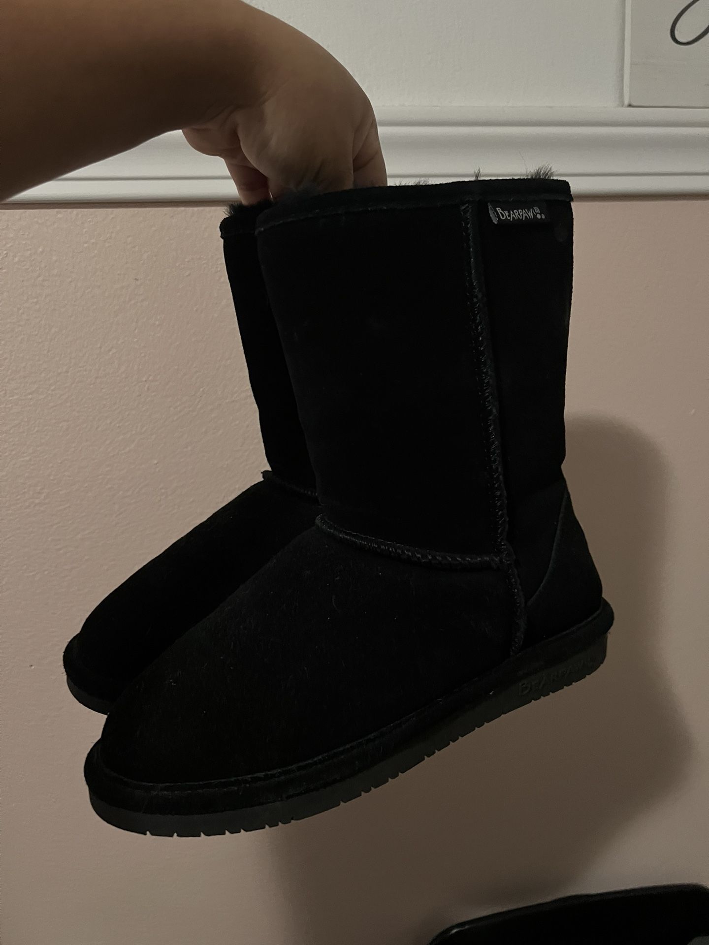 Bearpaw Emma Short Women’s Boots