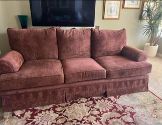 Traditional 3-Seater Textured Chenille Sofa Couch Burgundy