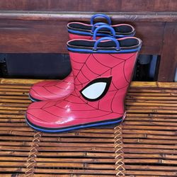Marvel Spider-Man Rain Boots Youth Size 2/3 Red Web Design Kids Waterproof Boots