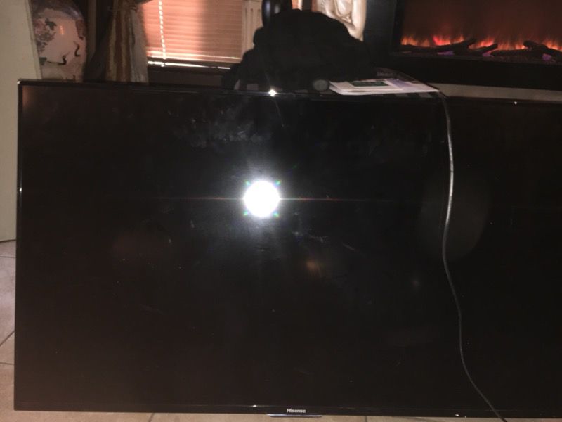 Hisence 50 inch smart tv with remote