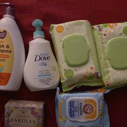 baby hygiene and wipes
