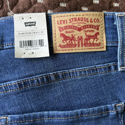 Women’s Levis Jeans 