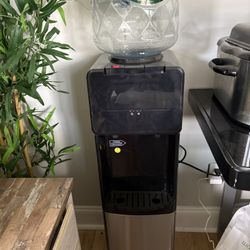 Water Dispenser - Hot And Cold Feature 