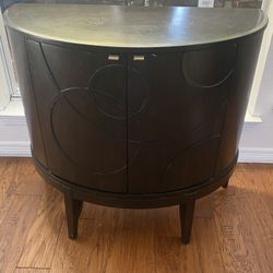 Accent Cabinet 