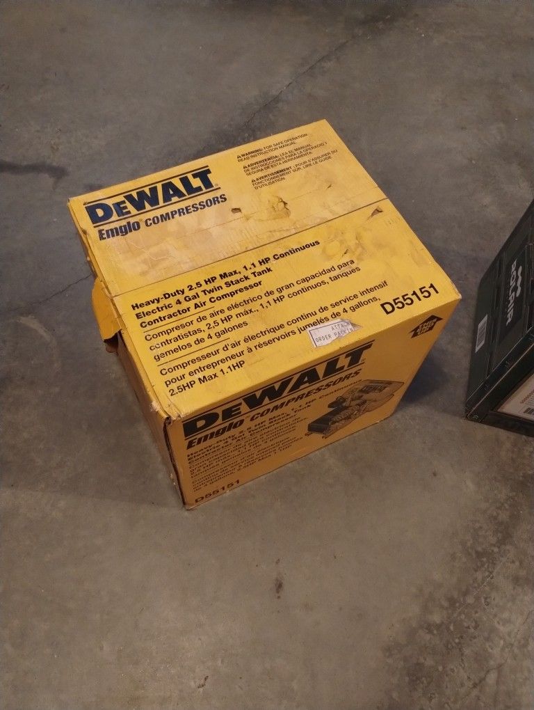 Dewalt Compressor 