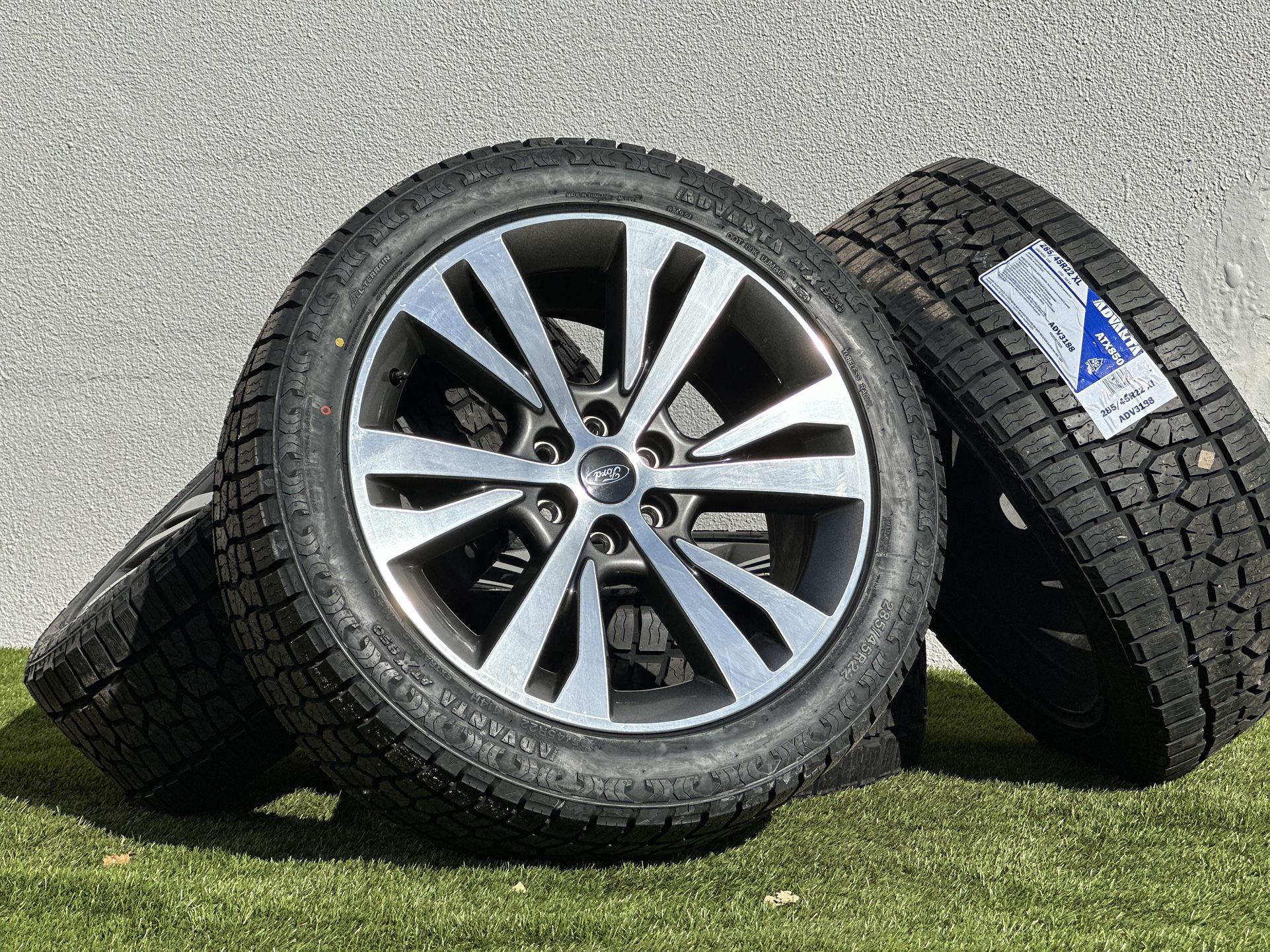Like NEW 22” Ford F-150 Wheels Expedition Rims OEM 6x135 Limited A/T 285/45R22 Tires FX4 F150