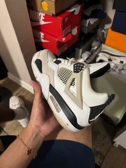 Jordan’s retro 4’s