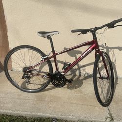 Trek. Hybrid 8 Speed Bike