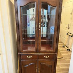 Wooden Display Cabinet/Bookshelf With Mirror And Light 