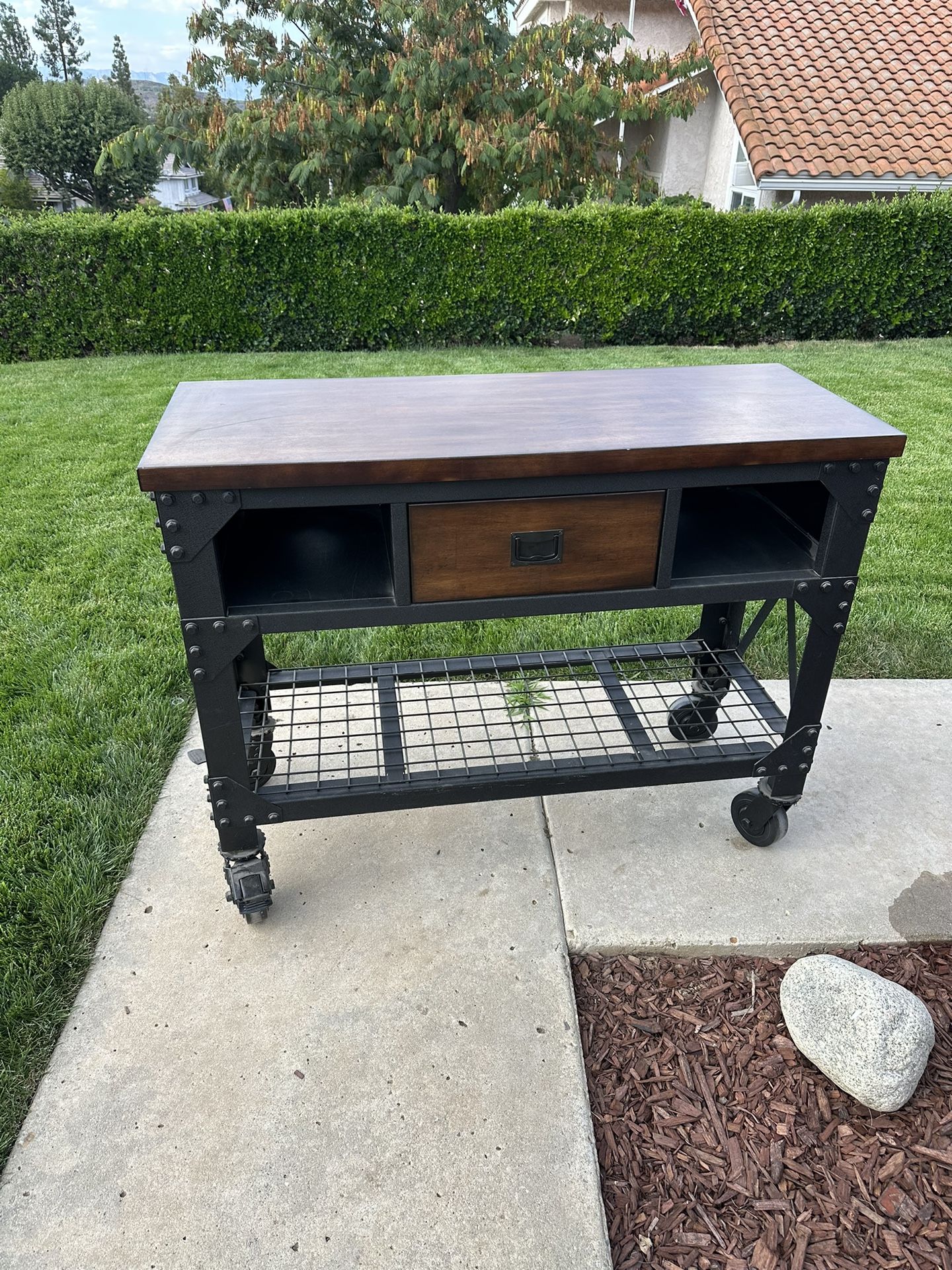 48” Rolling Work Bench/ Tv Stand