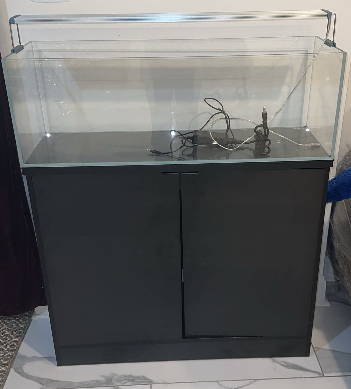 21 Gal rimless fish tank and stand Set
