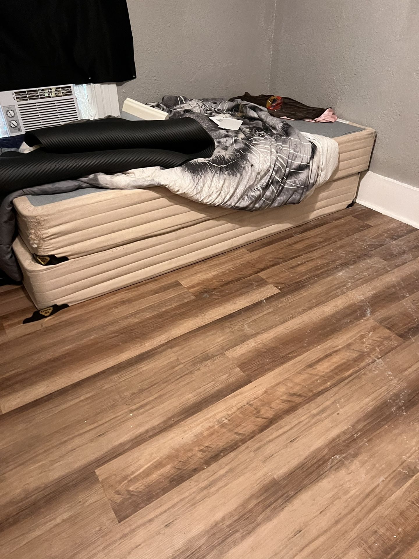 Free Box Springs for Sale in Kansas City, MO OfferUp