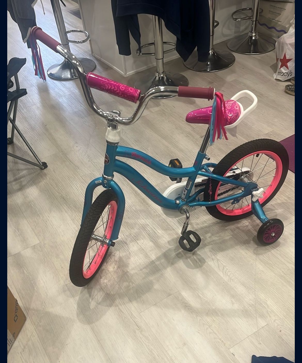 🚲 Schwinn Kids’ Bike with Training Wheels – Fun, Safe, and Stylish Ride!