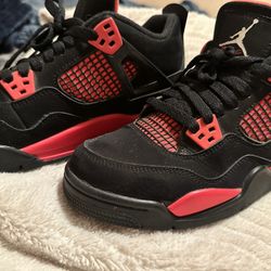 Jordan 4 Red Thunders