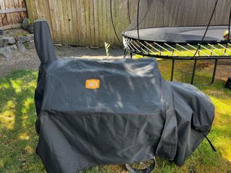 Oklahoma joe offset smoker ( highland)
