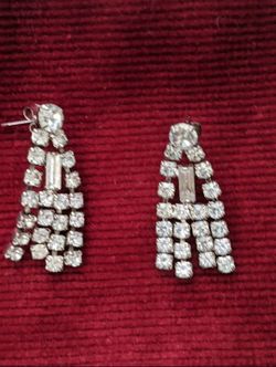Silver Tone  With Rimedtones Pierced Earrings 