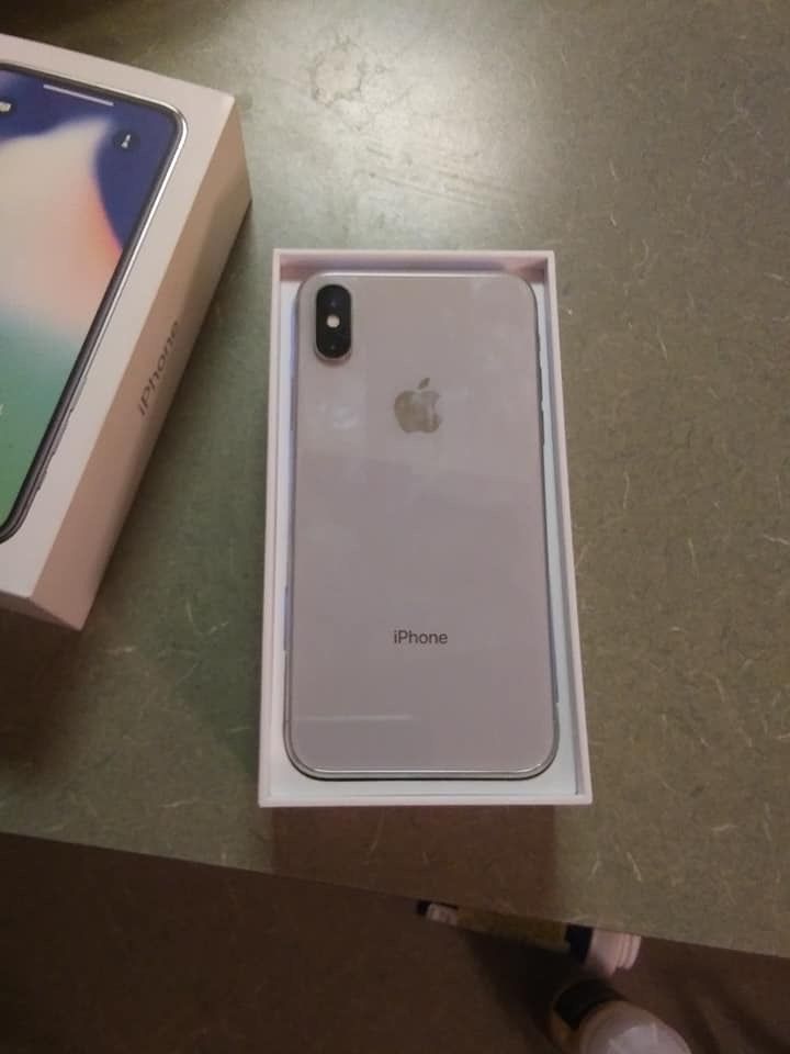 iPhone X