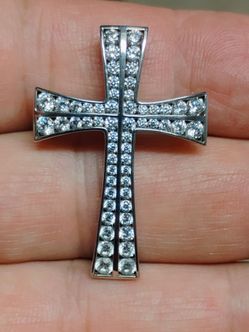 Cross pendant cubic zirconia JTV