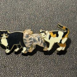Fish Enterprise Vintage 1980s Cloisonne Enamel Cats Kitten Pin Brooch