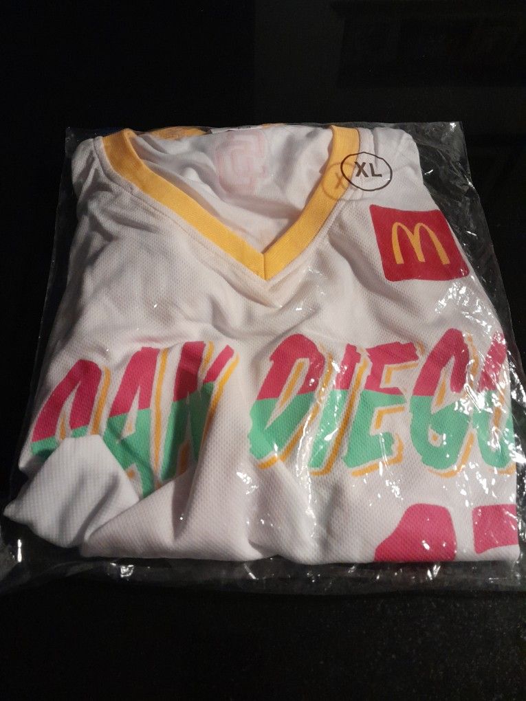 San Diego Padres Manny Machado Basketball Jersey XL 2025 SGA