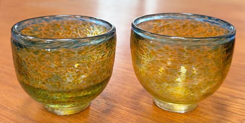 Pair of vintage Kosta Boda mini art glass bowls by Bertil Vallien