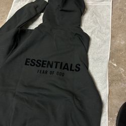 Essential Hoodie