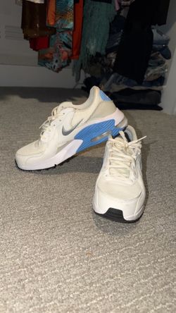 nike air max excee Cream and blue