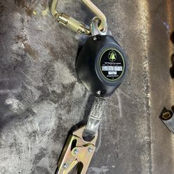 Fsp self retracting 7’ lanyard