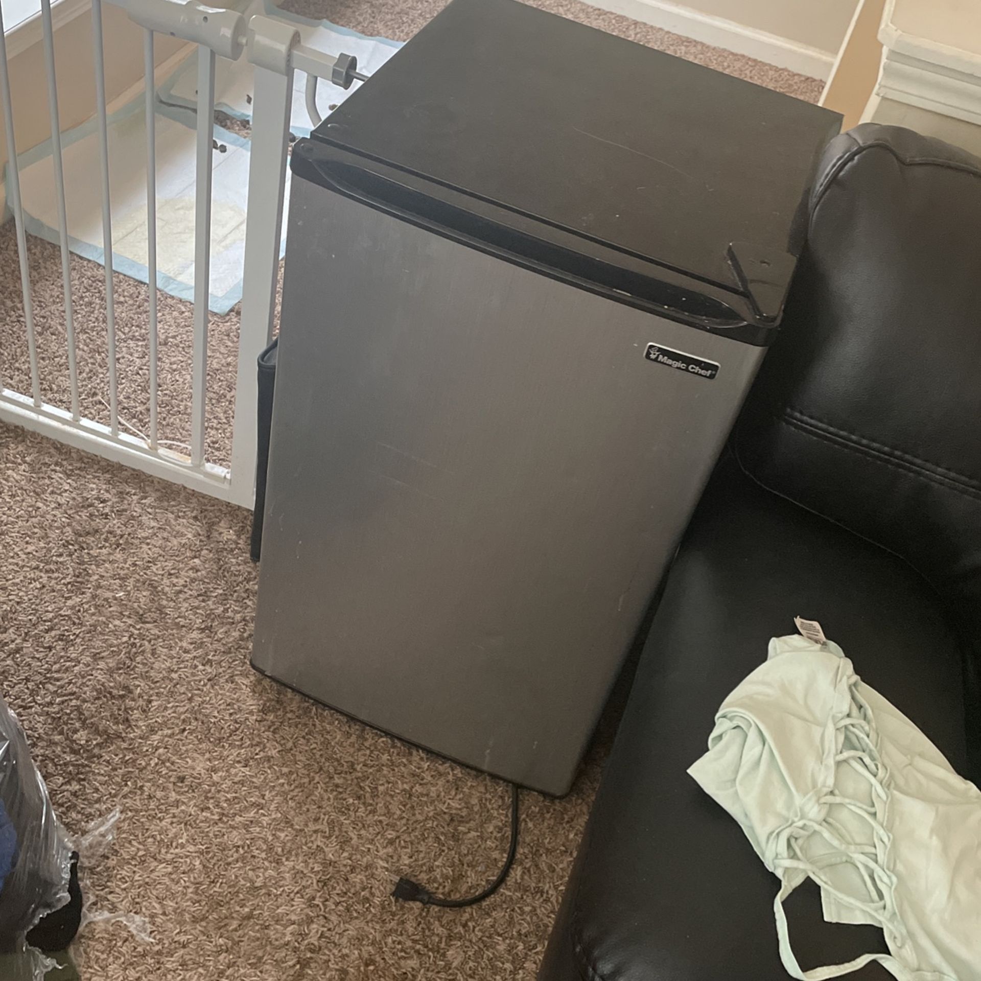 Magic Chef Mini Fridge