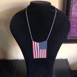 Stunning American Flag Necklace 