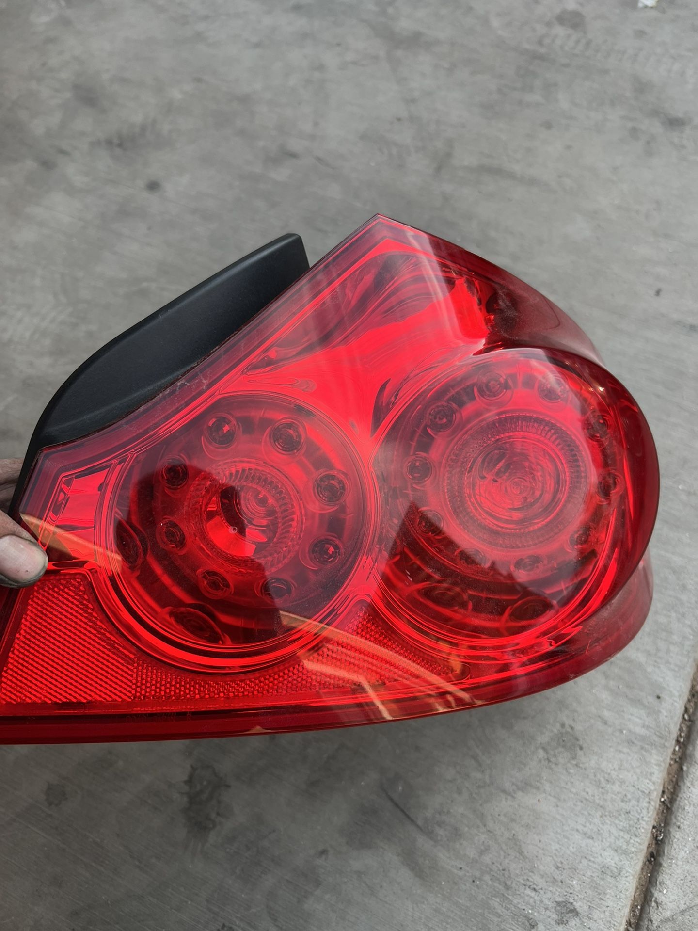 Infiniti G37 Taillight