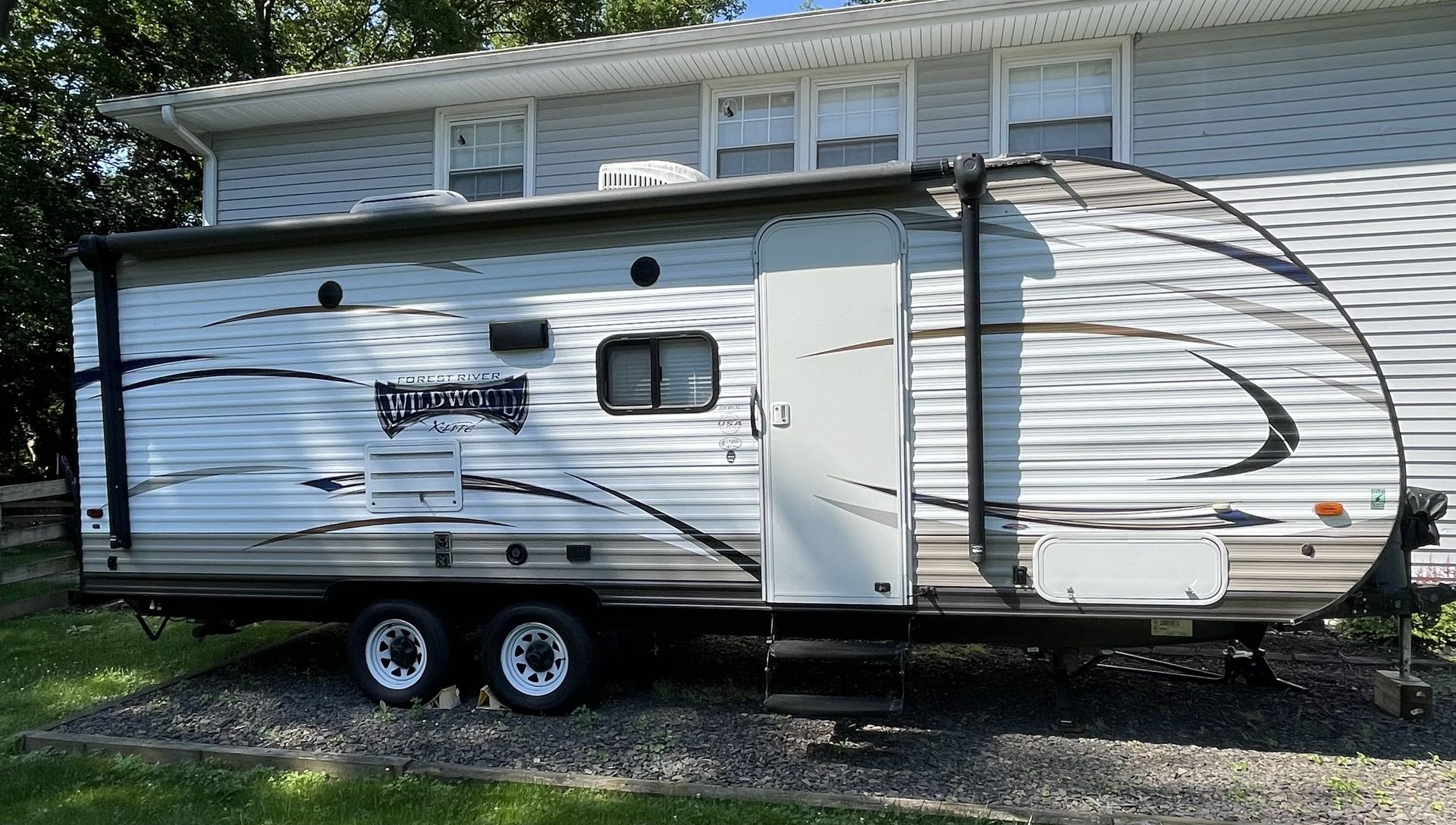 2017 Forest River 230bhxl