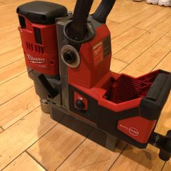 Milwaukee-Magnetic-Drill Model 2788-20 
