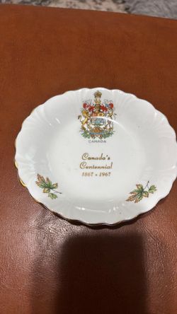 Canadas coat of arms trinket dish