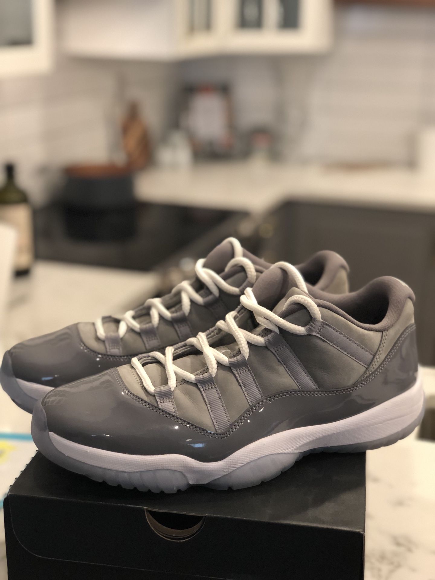 Jordan 11 Low Greys